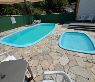 Toninhas Apartment | Kitnet com 2 piscinas a 4 quadras da Praia das Toninhas Ubatuba-SP