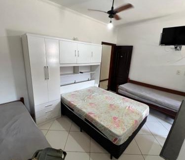 Toninhas Apartment | Kitnet com 2 piscinas a 4 quadras da Praia das Toninhas Ubatuba-SP