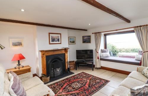 Bamburgh House | Kittling Cottage