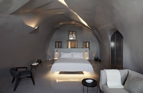 Imerovigli Hotel | Kivotos Santorini - Preferred Hotels & Resorts