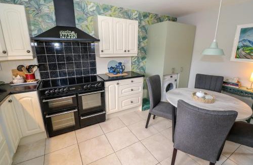 Carrigallen House | Kivvy Cottage