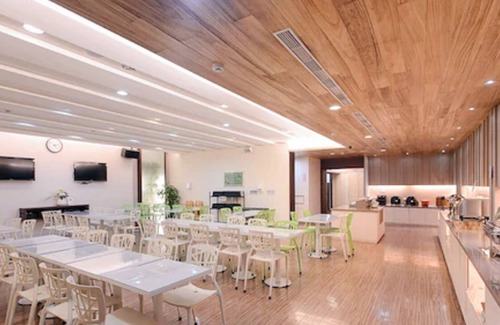 Kaohsiung City Centre Hotel | Kiwi Express Hotel - Kaohsiung Station