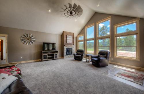 Deadwood House | Klassy Lodge