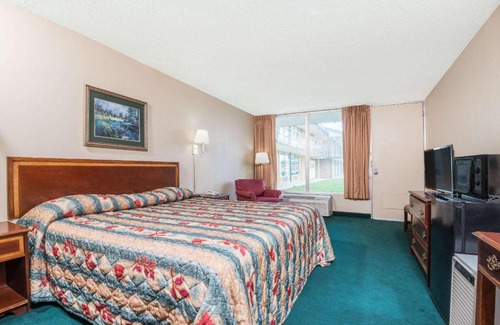 Wabash Hotel | Knights Inn Wabash