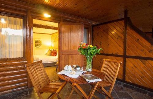 Knysna Central Hotel | Knysna Log-Inn Hotel