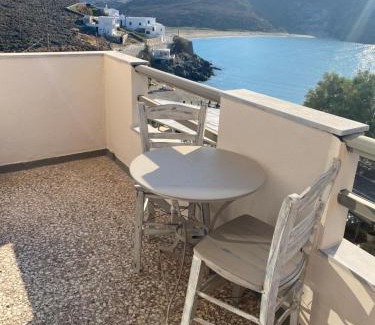 Tinos Hotel | Kohili Kolibithra in Tinos