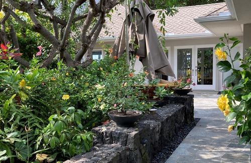 Kailua-Kona House | Kona Bay Hale by RedAwning