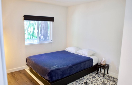 Kelseyville Resort | Konocti Lodge - Secluded Forest Getaway