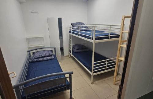 Bagnolet Hostel | Korean Style Minbak C'est la Vie PARIS