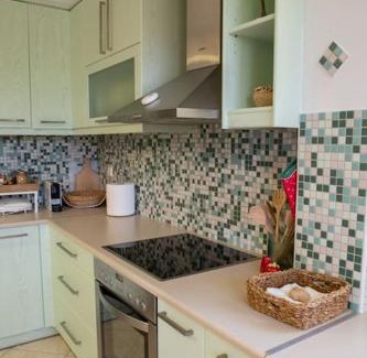 Naxos House | Korres Grove