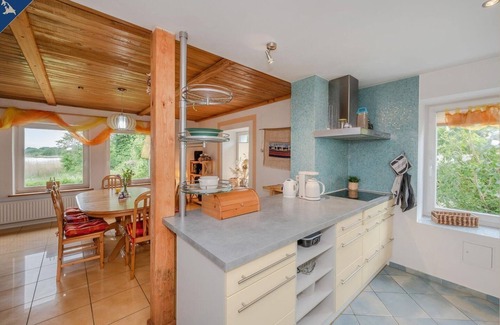 Heringsdorf House | Kreativhaus am See - Traumhaftes, Familienfreundliches Ferienhaus mit Seeblick für 8 Personen