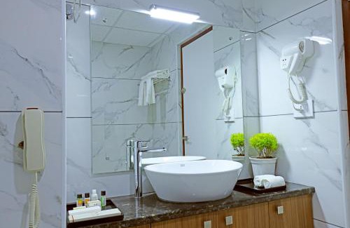 North Nada Hotel | Krishnavalsam Regency