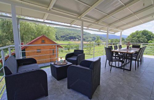 Otocac House | Kuća za odmor Klasan