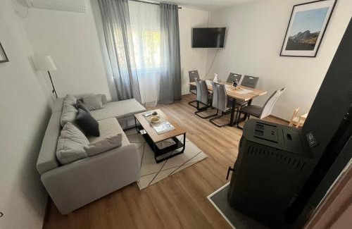 Seliste House | Kuća za odmor Lara