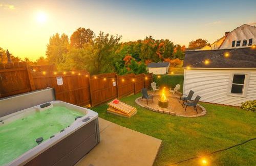 Springfield House | KY Bourbon Adventure Hot Tub & Distilleries