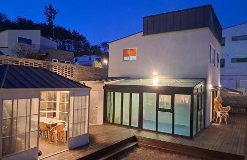 Gyeongju Villa | Kyeongju Withbebe Dockchae Kids Poolvilla