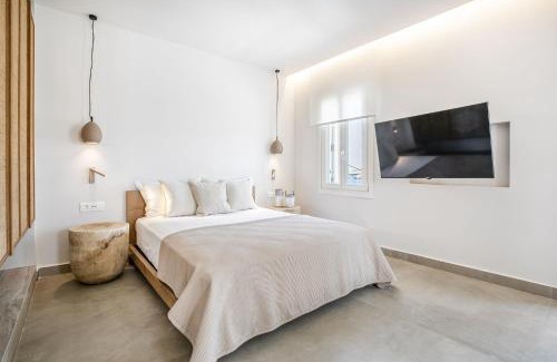 Loutra Hotel | Kythnos Blue - Suite 4 Luxurious, Sea Front
