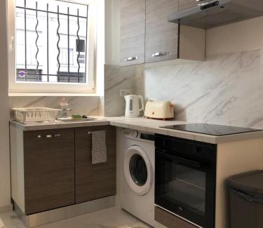 1st Arrondissement Apartment | L Ancien Canut Cosy