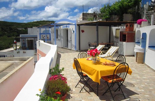 Ponza Apartment | L'ANGOLO DEI ROMANTICI
