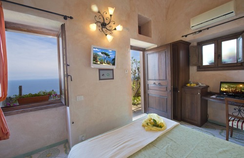 Pogerola Bed & Breakfast | L'Antico Borgo dei Limoni