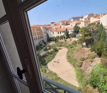 Beziers City Centre Apartment | L arena, vue imprenable sur les anciennes arènes