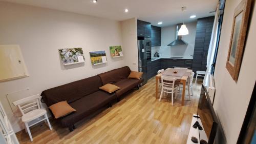 Ripoll House | L'Astrolabi -centre Ripoll-