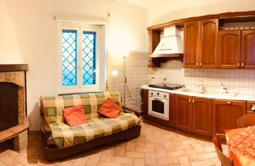 Ciampino Apartment | L' Attichetto