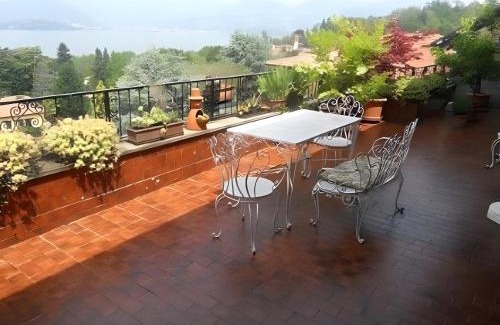 Cerro Apartment | L'attico Con Terrazza Vista Lago