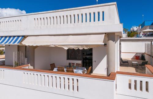 Marina San Gregorio Apartment | L'Attico di Michela - Una Terrazza sul Mare