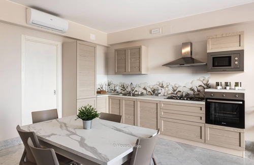 Avola Apartment | L Azalea in Avola With 2 Bedrooms and 1 Bathrooms