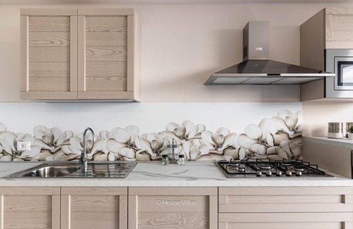 Avola Apartment | L Azalea in Avola With 2 Bedrooms and 1 Bathrooms