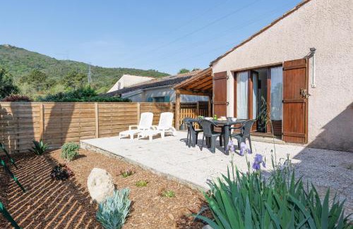 Plan Florent House | L'Eden Vert Bagnols En Foret YourHostHelper