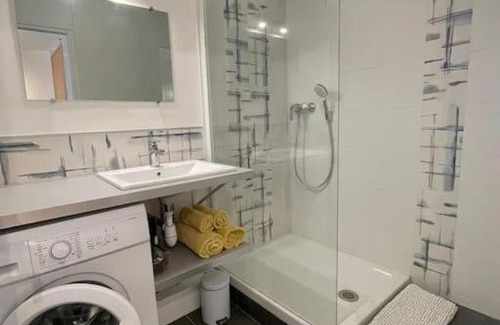 Ambilly Apartment | L'Helvétique - Calme - Proche tram Genève