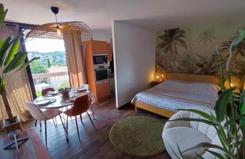 Greoux-les-Bains Apartment | L'oasis du château ! "climatisé"