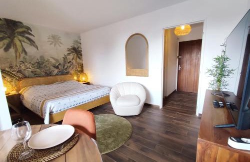 Greoux-les-Bains Apartment | L'oasis du château ! "climatisé"