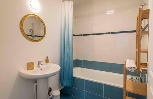 Vieux Malakoff Apartment | L'Oasis Urbain, Location T4 cosy, 6/8 pers, gare SNCF à 2 pas, + parking privé