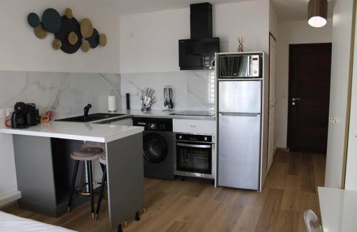Cayenne Apartment | L'oiseau de paradis - à deux pas de l'Université de Guyane