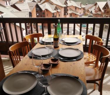 Valmeinier Apartment | L'Ourson skis aux pieds