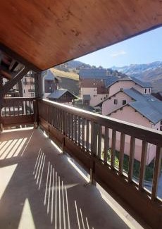 Valmeinier Apartment | L'Ourson skis aux pieds