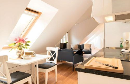 Bergenhus Apartment | L1SB18 - Central 2BR Hideaway
