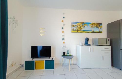 Sainte-Suzanne Apartment | La Bonne Adresse - 50 m de la mer