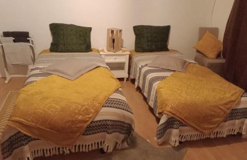 Boissy-le-Chatel Bed & Breakfast | La Briarde triple PDJ