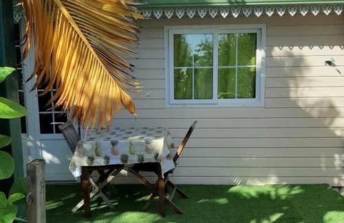 Etang Sale Les Bains Apartment | La Brise