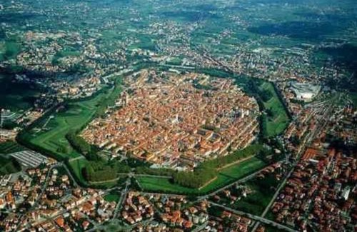 Capannori Apartment | La casa nella vigna [colline del vino]