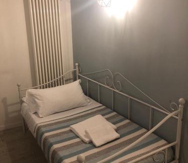 Castello Apartment | La Casetta di Foscolo by Venicevillas
