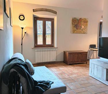 Castelnuovo d'Elsa Apartment | La casetta sulla Francigena