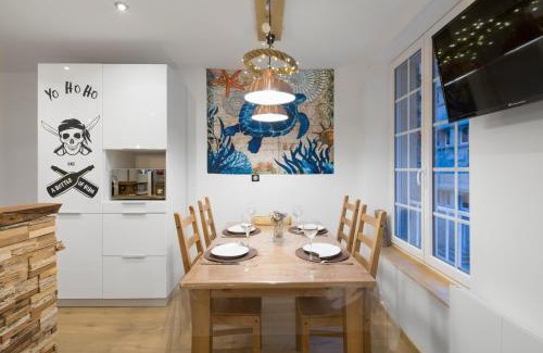 Intra Muros Apartment | La Cordee by Cocoonr