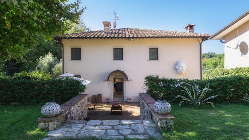 Pietrasanta Villa | LA DAMA DEL BOSCO 8&3, Emma Villas