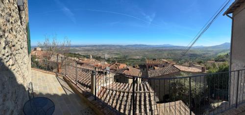 Castiglione d'Orcia Apartment | La Falegnameria