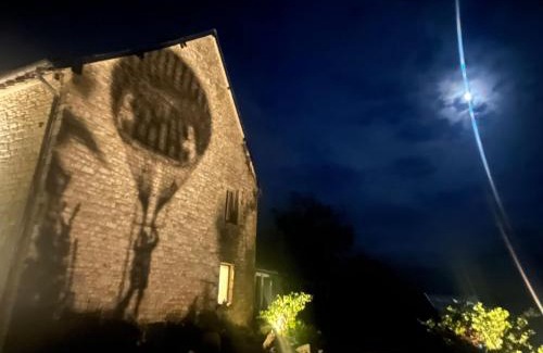 Baie du Cotentin Bed & Breakfast | La Fiere Bridge Guesthouse
